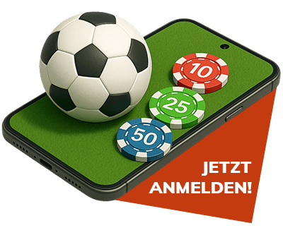 Smartphone mit Fußball und bunten Pokerchips auf grünem Spielfeld